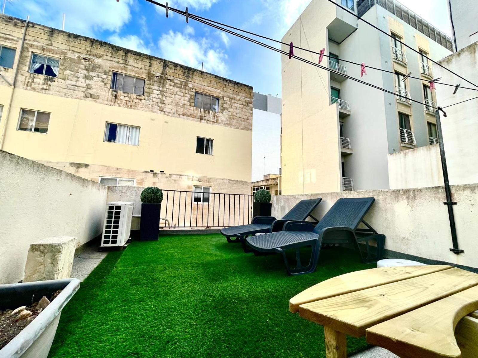 Sliema'S Seaside Charmer Exterior foto